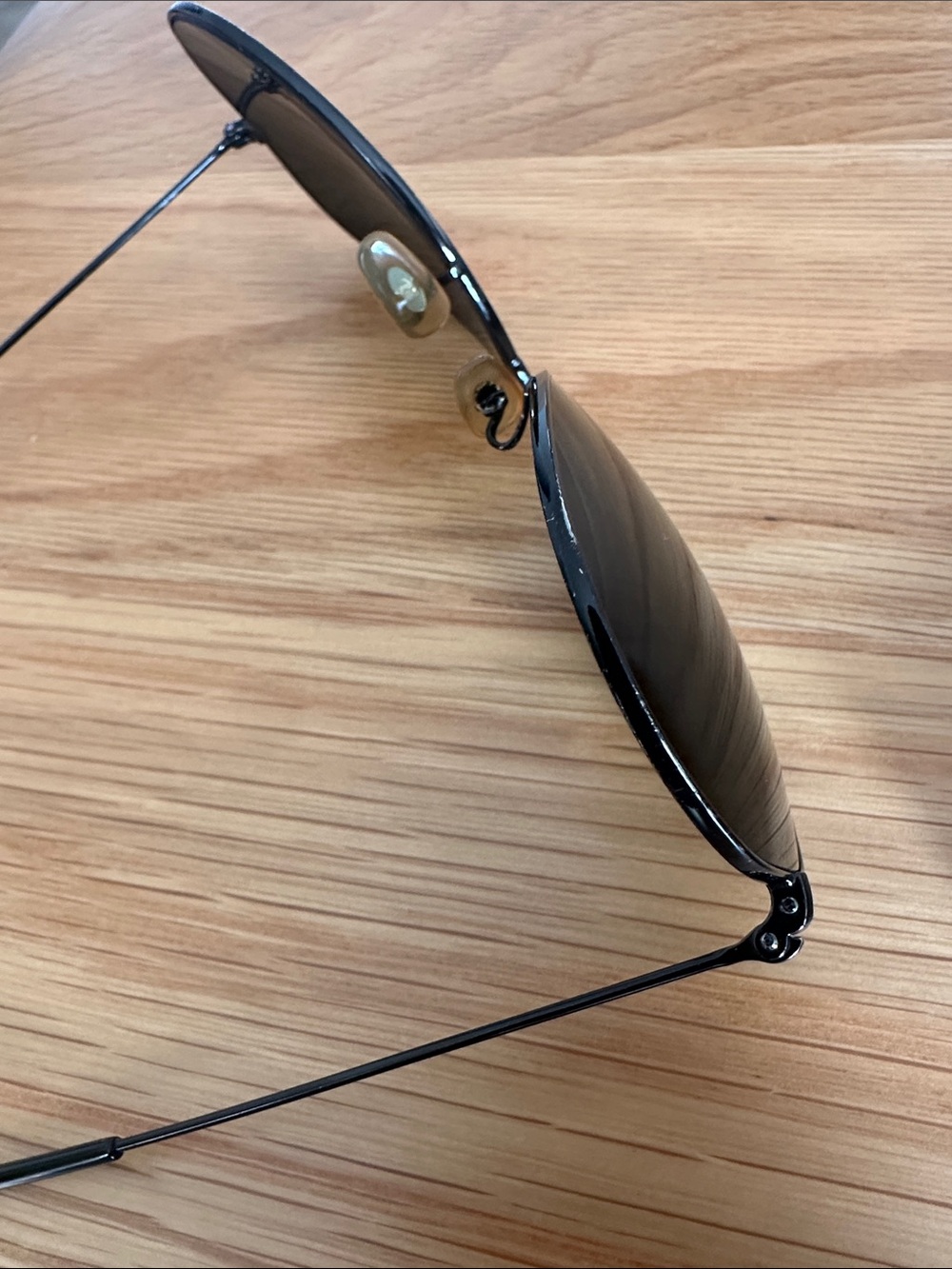 Ray-Ban Men's Black Aviator Sunglasses with Brown Case and Gold Accents - Picture 8 of 11